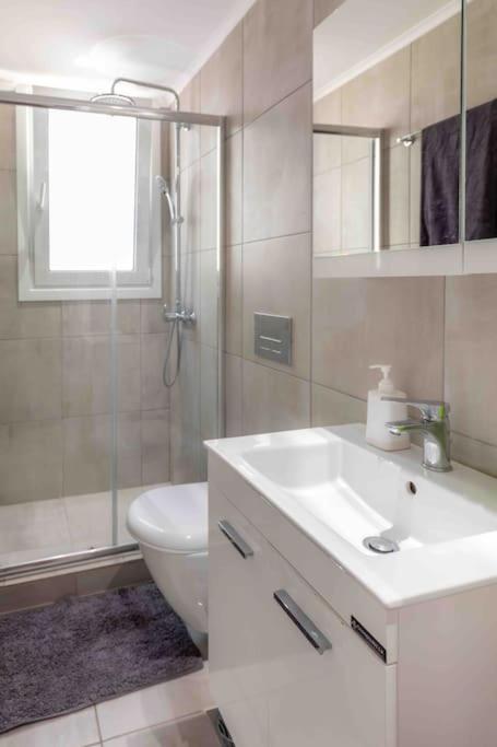 Luxury Cozy Appartment In The City Center Rhodes City Kültér fotó